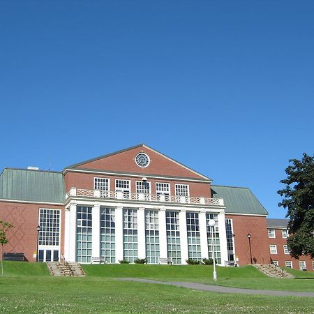Unb Fredericton Accommodations Dış mekan fotoğraf