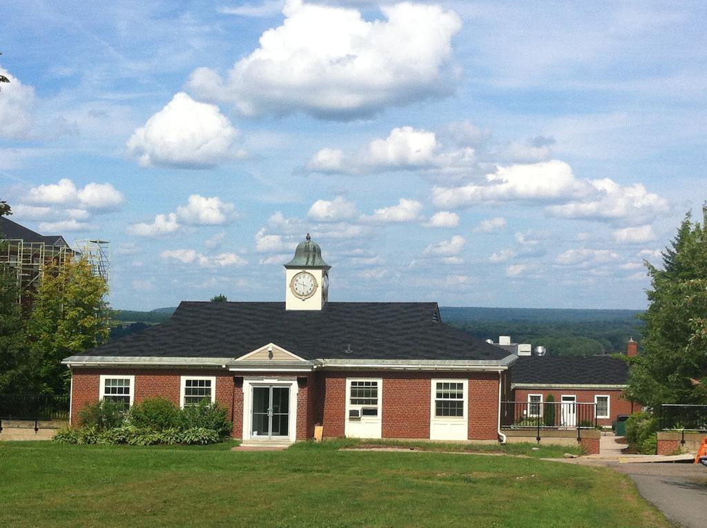 Unb Fredericton Accommodations Dış mekan fotoğraf