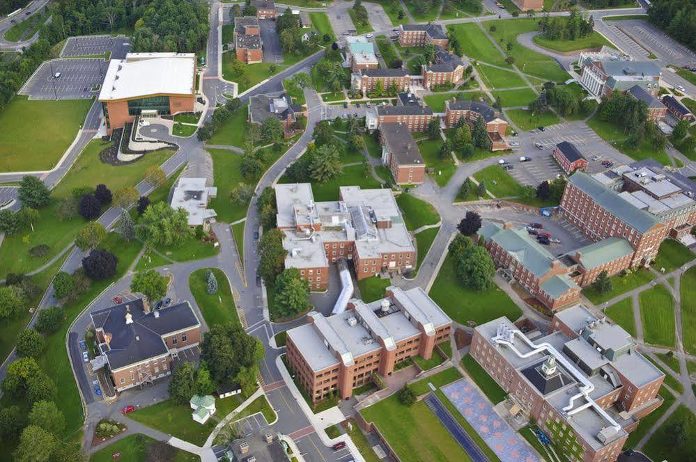 Unb Fredericton Accommodations Dış mekan fotoğraf
